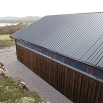 Bilde av Stålbygg med trekledning