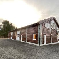 Bilde av Stålbygg med trekledning