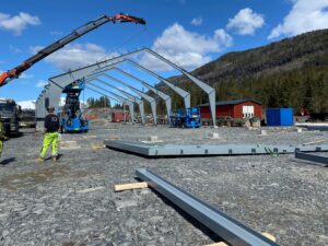 Bilde av Stålbygg under oppføring